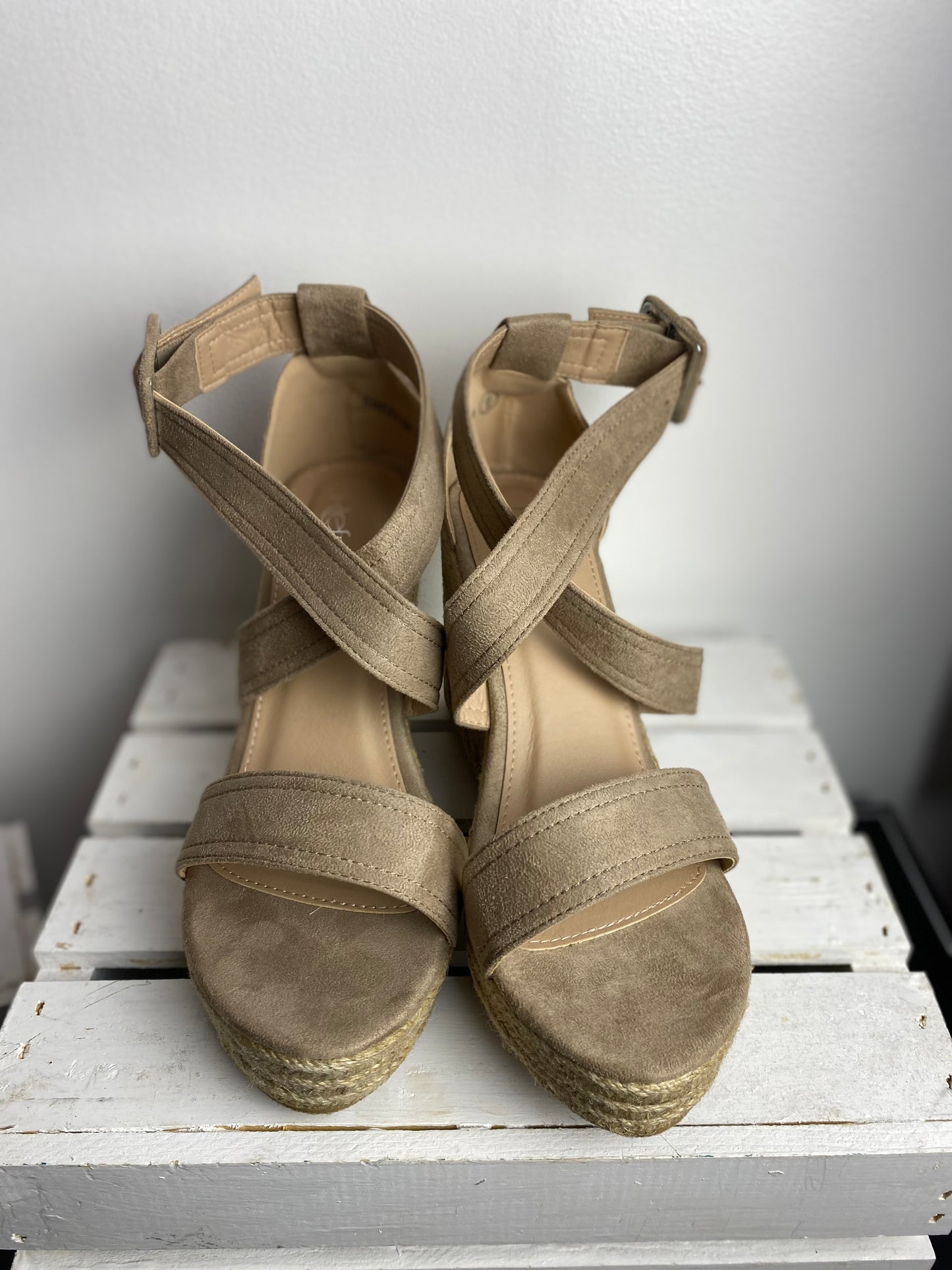 Taupe Wedge