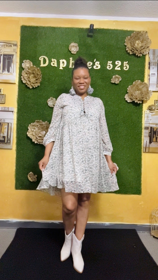 So Chic Floral Dress