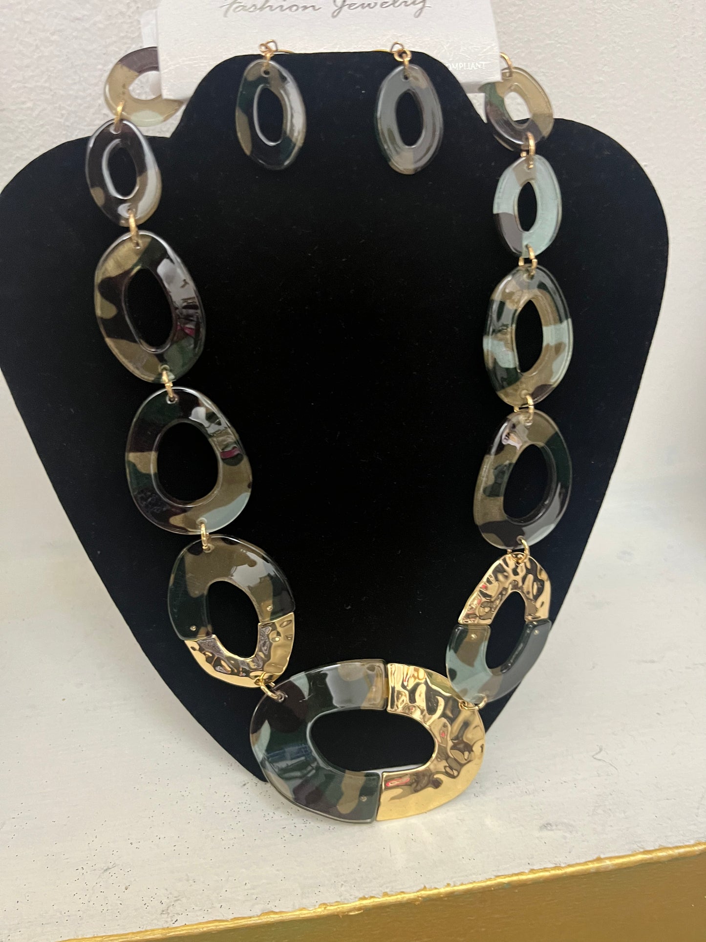 Rings of Camo Necklace Set