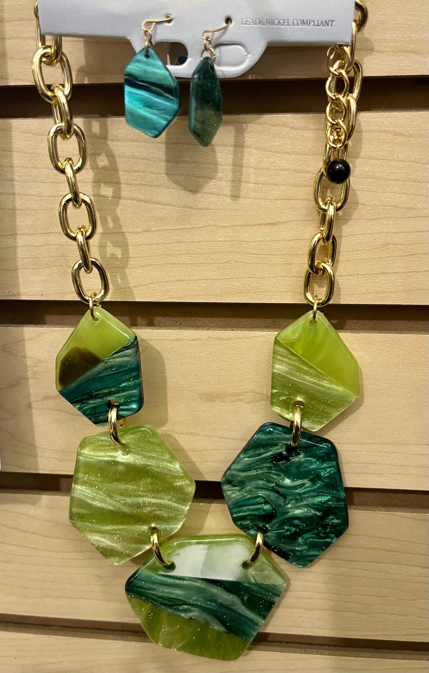 Specks Green Prism Necklace Set